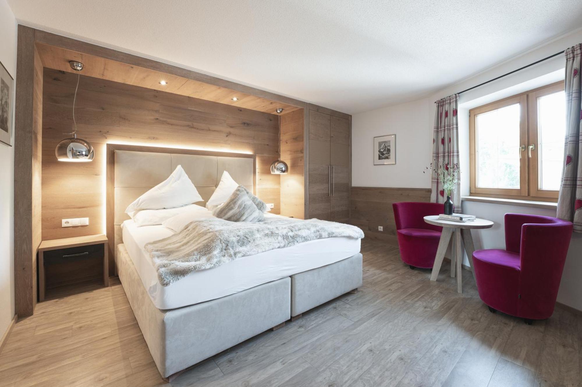 Verwoehnhotel Wildspitze Sankt Leonhard im Pitztal Luaran gambar