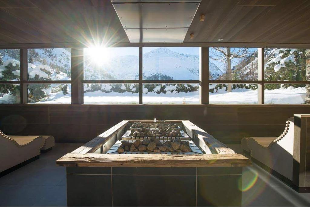 Verwoehnhotel Wildspitze Sankt Leonhard im Pitztal Luaran gambar
